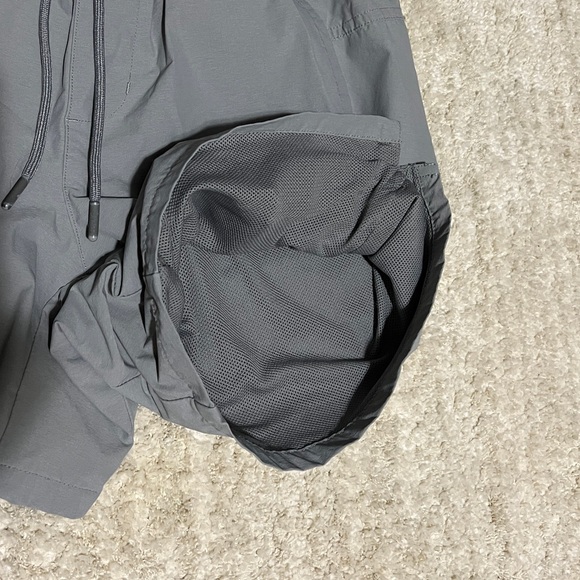 VRST Men's 5" Everyday Short - Picture 4 of 4
